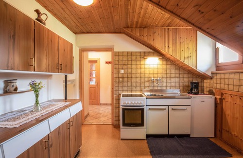 Trodena Apartamento | Apartamento "Gabrielli Sophie" con vistas a la montaña, Wi-Fi, terraza y jardín