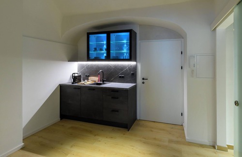 Gmuend in Kaernten Apartamento | Apartamento "Gasthof Alte Post - Top 6 Ascona" con vistas a la montaña y Wi-Fi