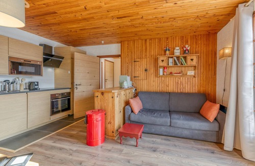Villard-Reculas Apartamento | Apartamento 'Gawal 2' con vistas a la montaña, terraza privada y Wi-Fi
