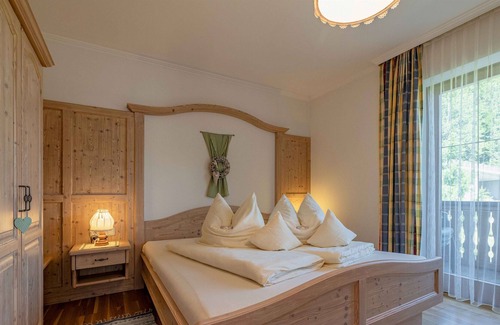 Liesing Apartamento | Vrbo Property