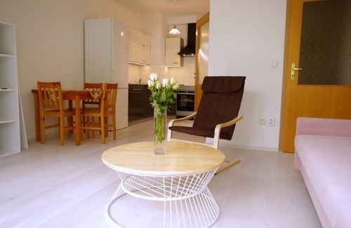 Prague 10 Apartamento | Apartment golden Prague-for couples and for family. Quiet area near the downtown