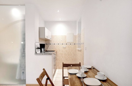 Nikolassee Apartamento | Apartamento 'Grüne Oase In Der Großstadt' con terraza privada, jardín privado y Wi-Fi