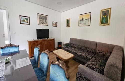 Municipality of Gracac Apartamento | Apartment Gracac - Two Bedroom Apartment with Terrace