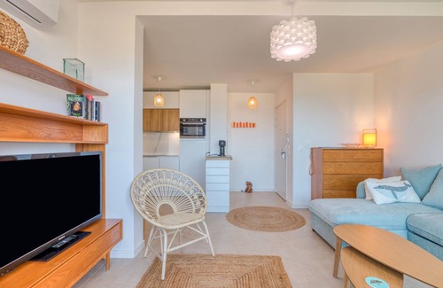 Marseillan Apartamento | Apartamento 'Grains De Sable' con vistas al mar, terraza privada y aire acondicionado.