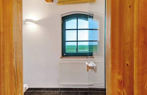 Gingst Apartamento | Apartamento 'Gut Rattelvitz - Parterre Ost' con vistas al mar, terraza privada y Wi-Fi