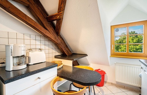 Chemnitz Apartamento | Apartamento 'Gutshof Lesch - Ferienwohnung 1' con jardín privado y Wi-Fi