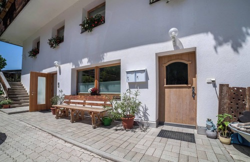Curon Venosta Apartamento | Apartamento "Haus Fliri" en el valle de Etschtal con Wi-Fi, jardín y terraza