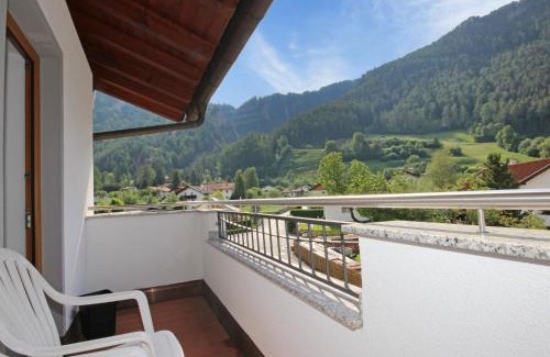 Ried im Oberinntal Apartamento | Apartment Handle-3 by Interhome
