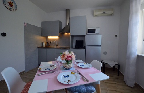 Rijeka Apartamento | Apartment Happy sound (72101-A1) - Rijeka