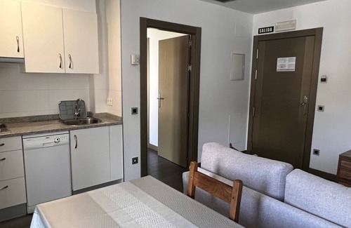 Ituren Apartamento | Apartamento 'Hartza' con vistas a la montaña, Wi-Fi y aire acondicionado