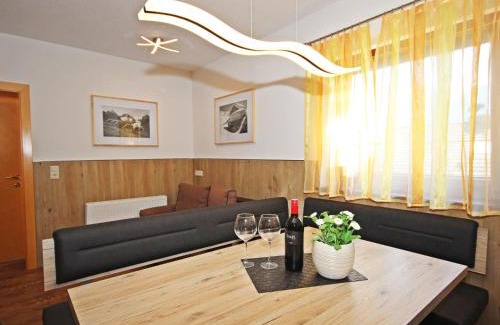Oberperfuss Apartamento | Apartment Haus Sailer by Interhome