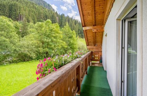 Grossarl Apartamento | Apartment Haus Toferer by Interhome