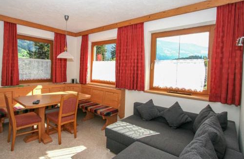 Kaltenbach Apartamento | Apartment Herbert-1 by Interhome