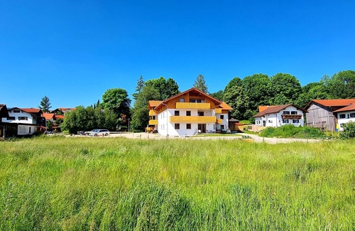 Halblech Apartamento | Apartment Hipp No. 3 - 90m² new building on the 1st floor with balcony and mountain view in a top location