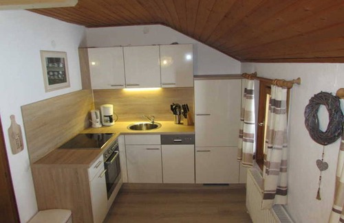 Weerberg Apartamento | Apartamento Hirzerblick - Floachhof - vacaciones de granja de 4 flores de calidad probada