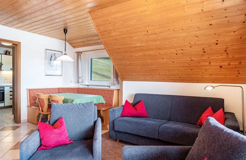 Titisee-Neustadt Apartamento | Apartamento 'Hochfirst' con vistas a la montaña, terraza compartida y Wi-Fi
