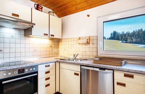Titisee-Neustadt Apartamento | Apartamento 'Hochfirst' con vistas a la montaña, terraza compartida y Wi-Fi