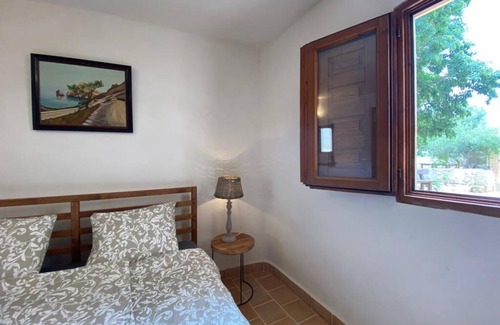Porreres Chalet De Esquí | Apartment "Hogar" Homeoffice/vacation on the Finca Can Maiol. A place to relax