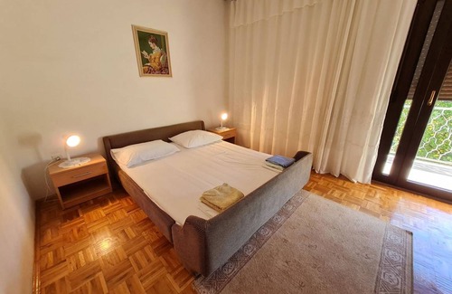 Sibinj Krmpotski Apartamento | Apartamento ∙ 4 habitaciones ∙ 8 huéspedes