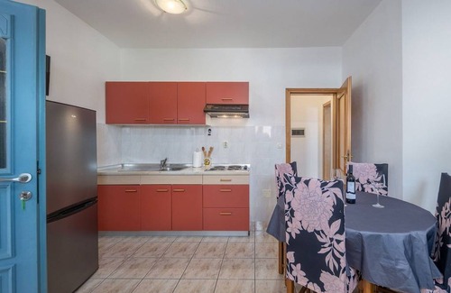 Rab Town Casa | Apartment Lapida A2 with Sea View and Pool