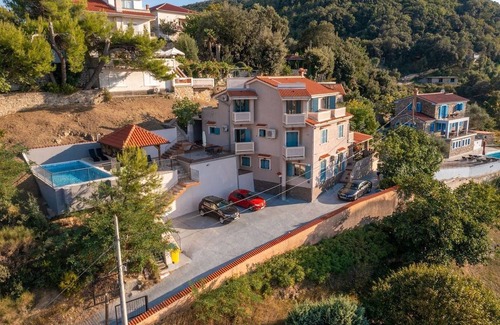 Rab Town Casa | Apartment Lapida A2 with Sea View and Pool