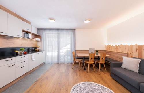 Gais Apartamento | Apartamento 'Huberhof Arnika' con vistas a la montaña, terraza privada y Wi-Fi
