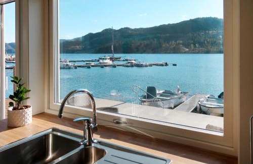 Stord Apartamento | Apartment Huglavika by Interhome