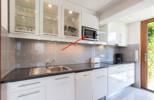 Unteruhldingen Apartamento | Apartamento 'Im Haus 31' con terraza privada, jardín privado y Wi-Fi