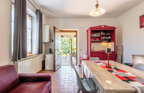 Gallina Apartamento | Apartamento 'Il Crivello' con piscina compartida, Wi-Fi y aire acondicionado
