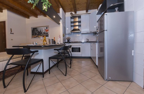 Rivoltella Casa | Apartamento en el centro histórico de Rivoltella sul Garda ideal para familias