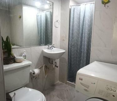 Lecheria Apartamento | Apartment in Lechería, Beach, Marina, Shopping