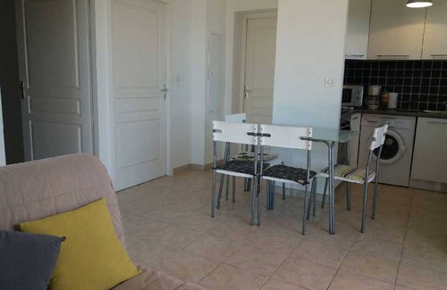 Tizzano Apartamento | Apartamento situado frente al mar, en la playa de Tizzano Córcega del Sur