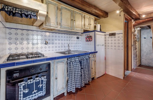 Pian di Sco Apartamento | Apartamento 'Il Belvedere' con piscina compartida, terraza privada y Wi-Fi