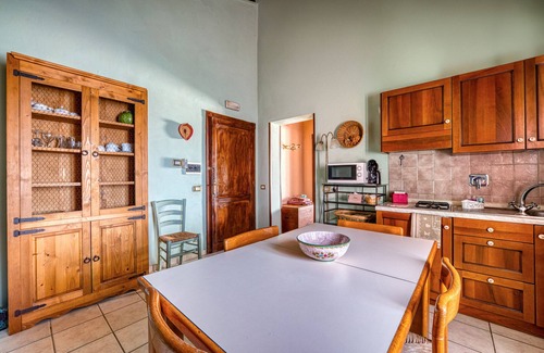 Pietrauta Apartamento | Apartamento 'Il Grappolo E La Rosa Centifolia' con jardín compartido y Wi-Fi