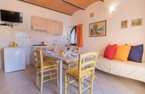 Bibbona Apartamento | Apartment Il Secondo-1 by Interhome