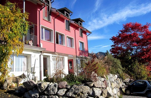 Wald Apartamento | Apartamento en una hermosa ubicación panorámica en el bosque en el Oberland de Zurich