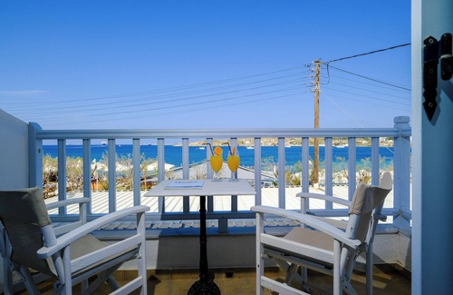 Paros Apartamento | Apartamento En Un Apartahotel 'Livadia Apt A Paros' Con Vistas Al Mar, Wi-Fi Y Aire Acondicionado