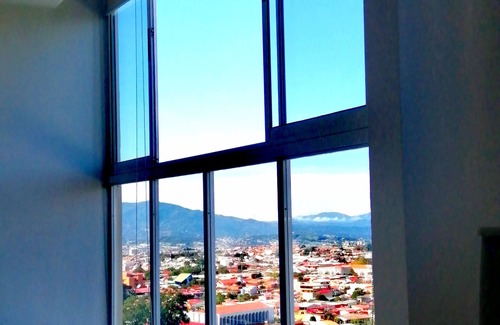 San Josecito Apartamento | Apartamento en Condominio Altavista. Heredia, Costa Rica.