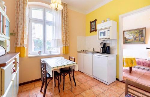Altentreptow Apartamento | Apartment in Altentreptow with Garden