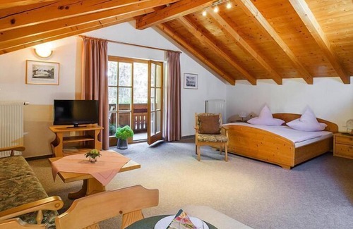 Weissbach Apartamento | Apartamento en Bayerisch Gmain con balcón o terraza