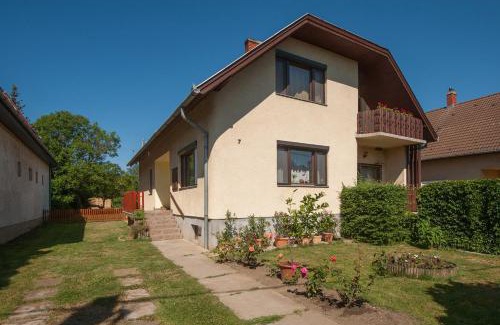 Balatonkeresztur Apartamento | Apartment in Balatonkeresztur 36546