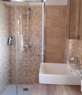 Balatonalmadi Apartamento | Apartment in Balatonalmadi 36663