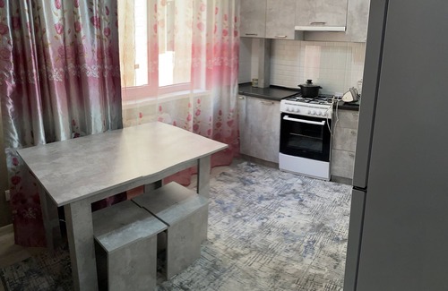 Sverdlov District Apartamento | Apartment in city near center