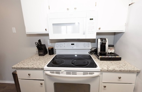 Summit Station Apartamento | Apartment in Columbus Ohio Near Airport