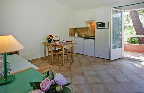 Pineto Apartamento | Apartamento en Córcega con Acceso a la Playa