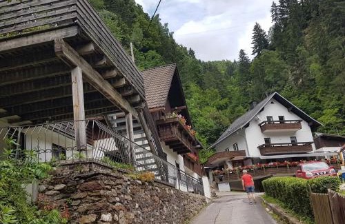 Feld am See Apartamento | Apartment in Dorfzentrum near Lake