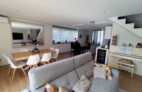 Saint-Jean-de-Vedas Apartamento | Apartamento en un enólogo de construcción cerca de Montpellier, playas, Arria