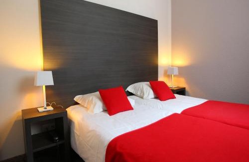 Roz-sur-Couesnon Apartamento | Apartment in France with Stunning Polder Views