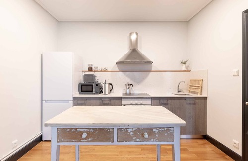 Erandio Apartamento | Apartamento frente Ría Bilbao, cerca del metro