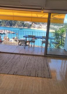 Llafranc Apartamento | Apartment in front of the sea